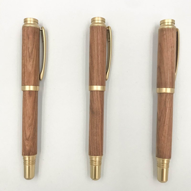 Pen - rosewood/matt gold - ปากกาหมึกซึม - ไม้ 