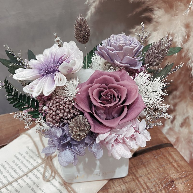 British Lavender Purple Immortal Flower Square Pot Opening Celebration Birthday Gift Christmas Gift - ช่อดอกไม้แห้ง - พืช/ดอกไม้ สีม่วง