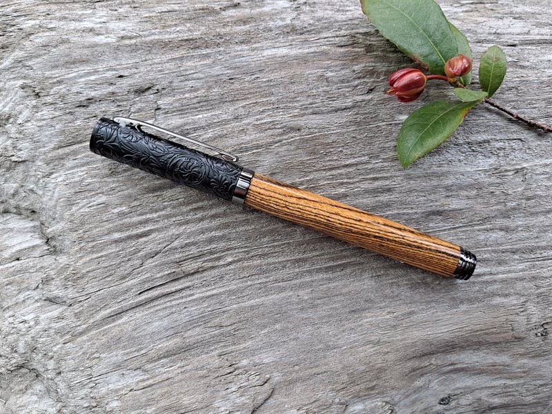 Gold sandalwood handmade pen ballpoint pen embossed pattern - Fountain Pens - Wood 