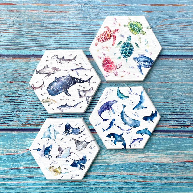 A set of four coasters - ที่รองแก้ว - เครื่องลายคราม 