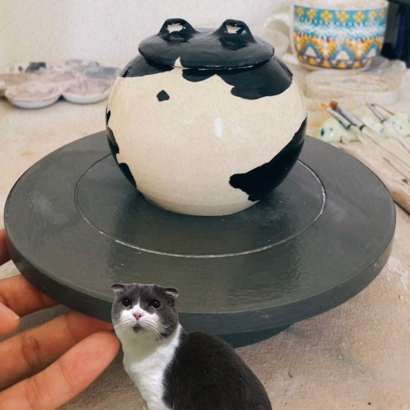 圓滾滾 陶瓷寵物禮儀罐 寵物罐罐 毛小孩 寵物 貓咪 - 客製化寵物抱枕/飾品 - 陶 多色