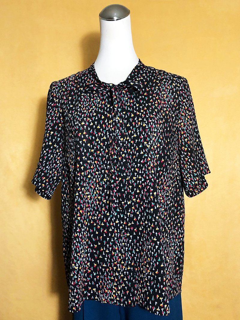 Bow tie small flower short-sleeved vintage shirt / brought back to VINTAGE abroad - Women's Shirts - Polyester Black