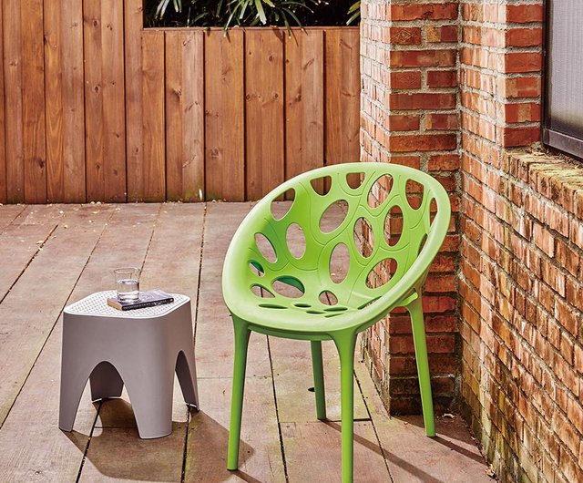 Nest chair the discount brick