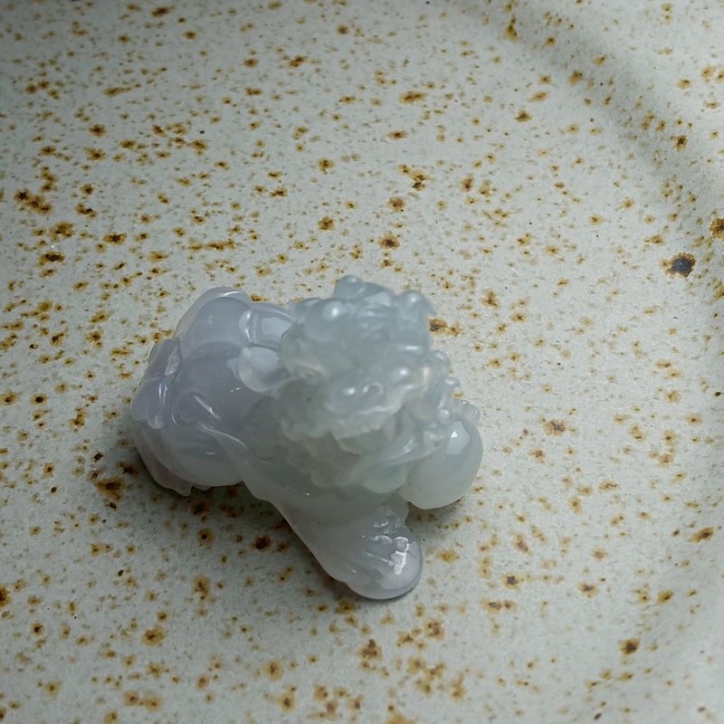J0009天然翡翠A貨 . 冰糯天籃紫舞球醒獅.吉祥如意.擺件. - 擺飾/家飾品 - 玉石 