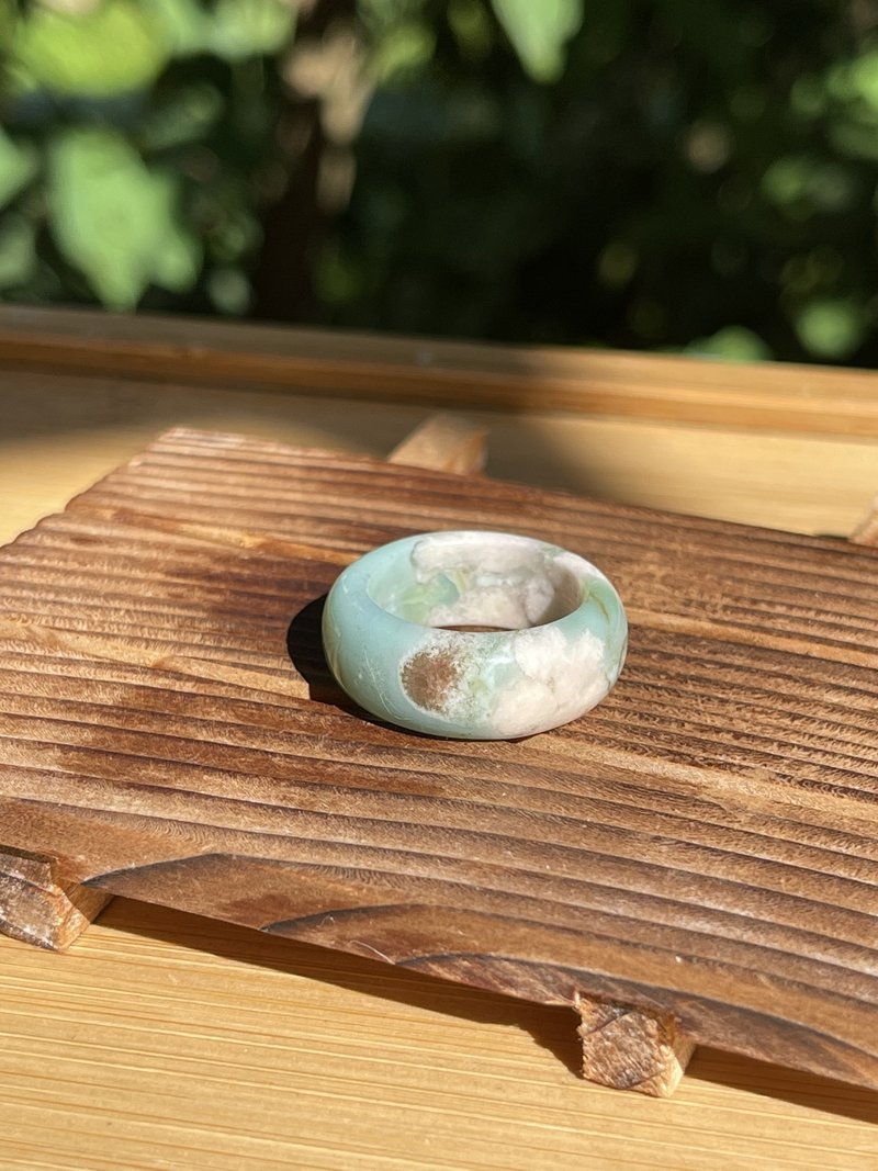 高品玉化綠戒指-嫩綠焦糖 - 戒指 - 半寶石 多色