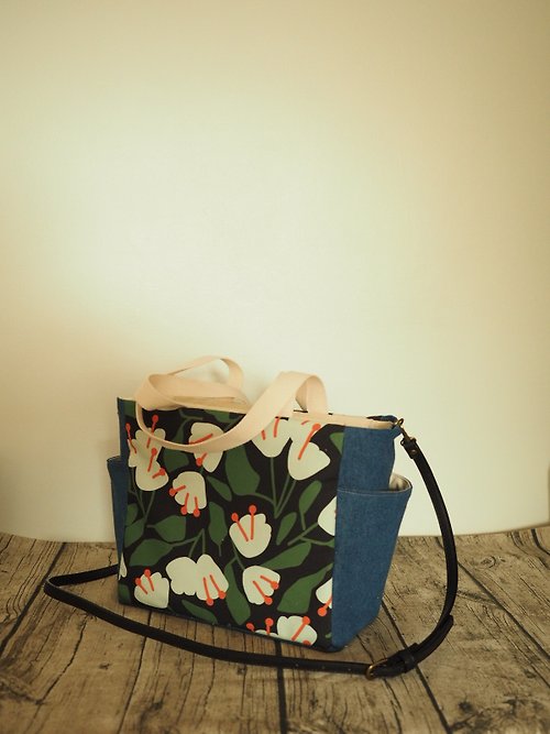 sunflowercorsage 原創手工縫製托特側肩包帆布包 側袋大容量 牛仔藍拼北歐風大花