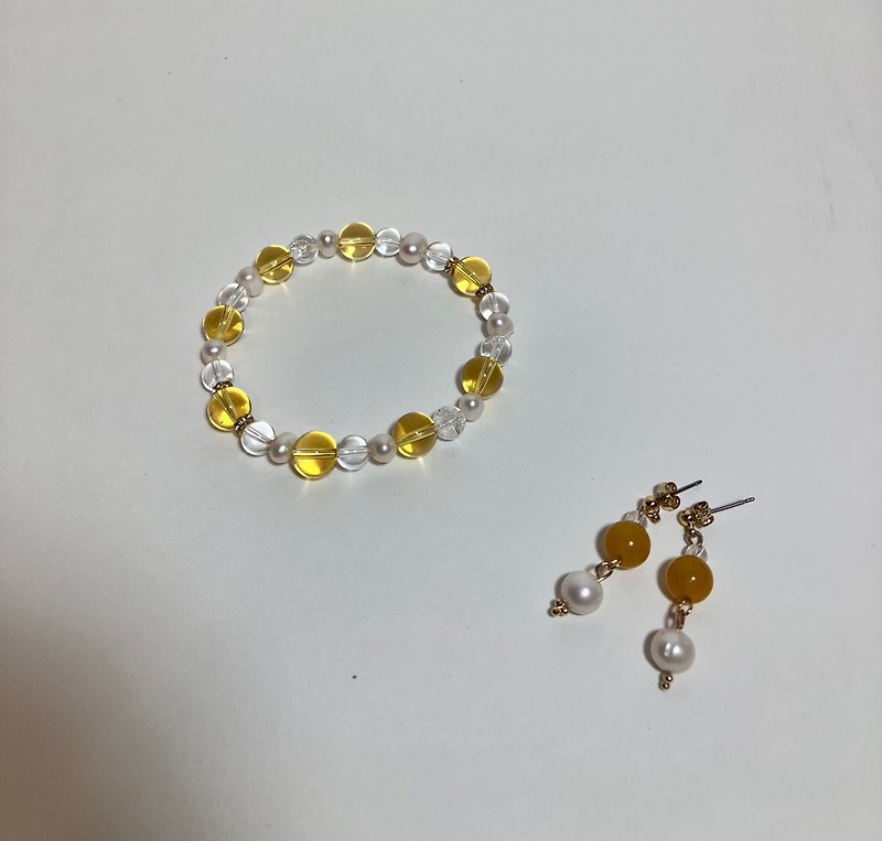 アクセサリーイエローカルセドニー淡水パール　水晶　ピアス　イヤリング - 耳環/耳夾 - 其他材質 黃色