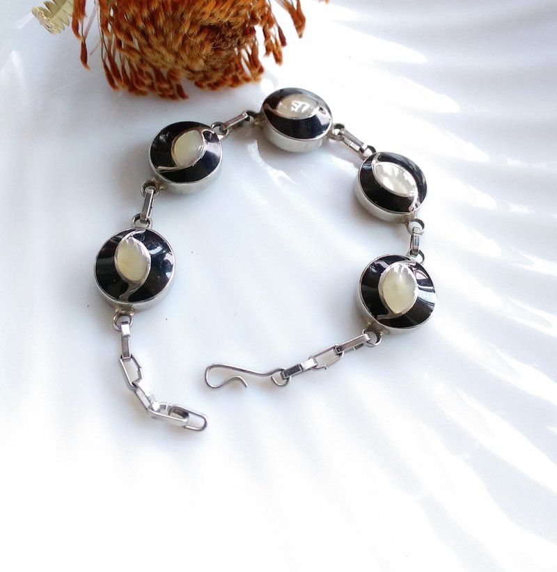 SOUTHWESTERN JEWELRY style 手工雙面手鍊。西洋古董飾品 - 手鍊/手環 - 其他金屬 金色