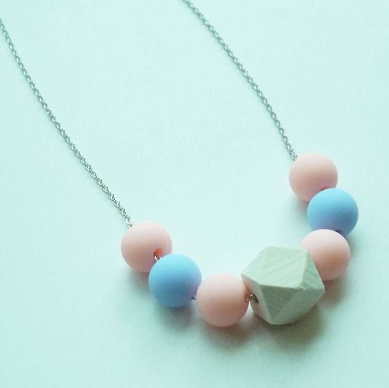 Geometric wooden beads pink blue white toner original handmade jewelry necklace necklace rhodium plated copper chain Beads Ball White Baby Blue Pink Necklace Free Shippin - สร้อยติดคอ - วัสดุอื่นๆ สึชมพู
