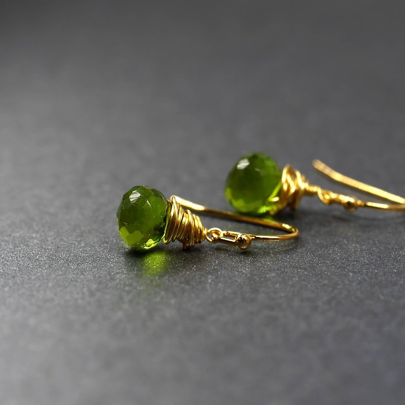 Dark Green Night-Gold Retro Quartz Stone Earrings Ear Clip Light Jewelry Series (can be changed to clip type) - Earrings & Clip-ons - Semi-Precious Stones Green