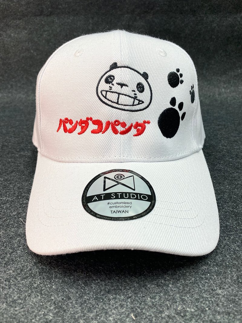 [Panda Family] x AT studio design electric embroidered baseball cap | panda footprints | adult models - หมวก - ผ้าฝ้าย/ผ้าลินิน 