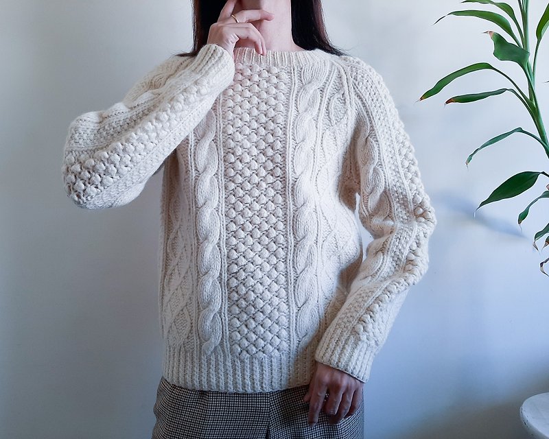 Vintage cream wool fisherman knit sweater Cable knit Aran sweater Irish Pullover - สเวตเตอร์ผู้หญิง - ขนแกะ สีเหลือง