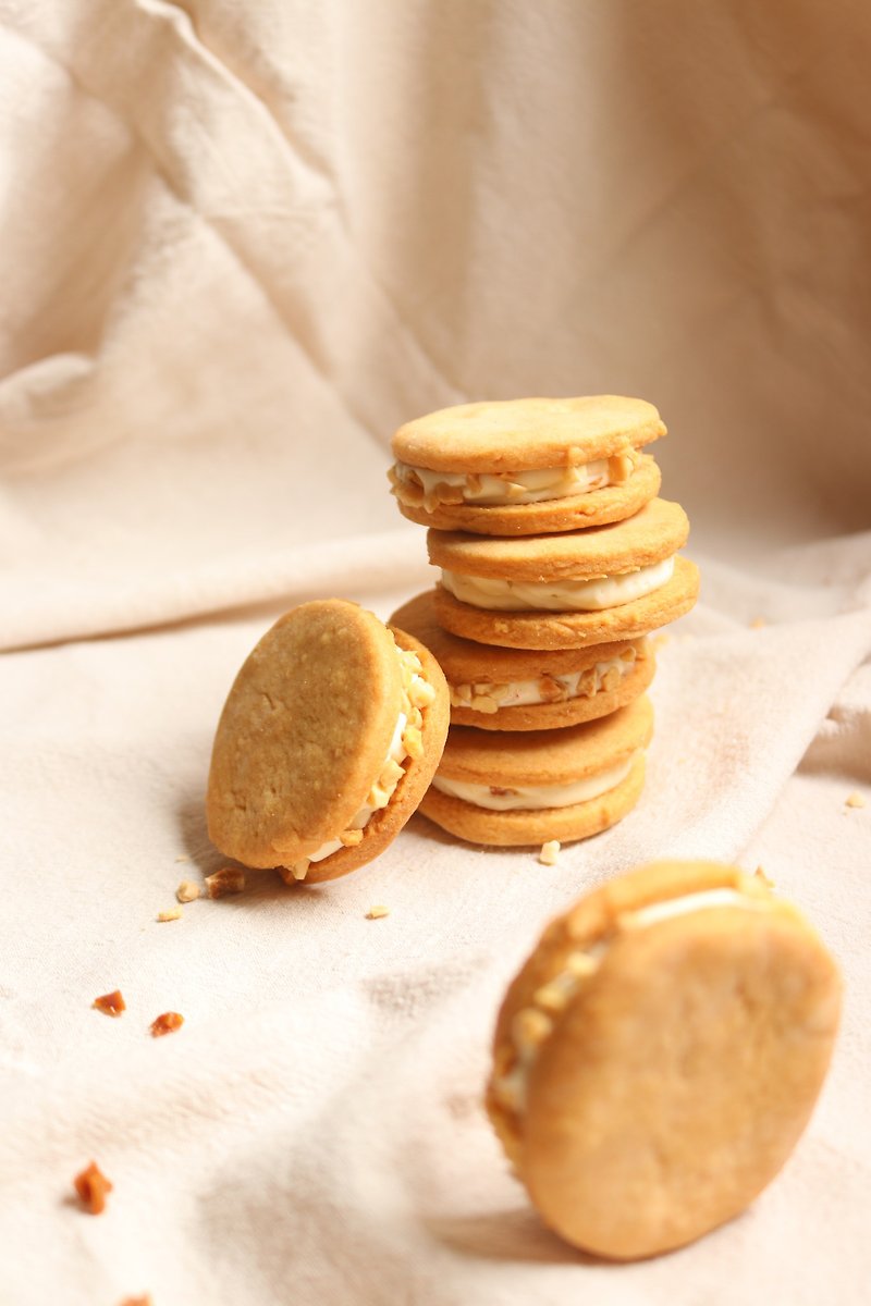 サンドイッチクッキー キャラメルシーソルト ダブルフィリングサンドイッチクッキー - クッキー・ビスケット - 食材 