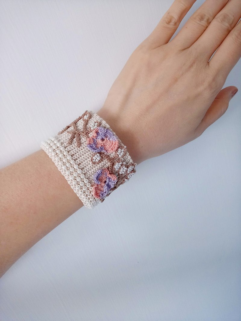 Crochet Lace Jewelry (Butterfly 3-a) Bracelet