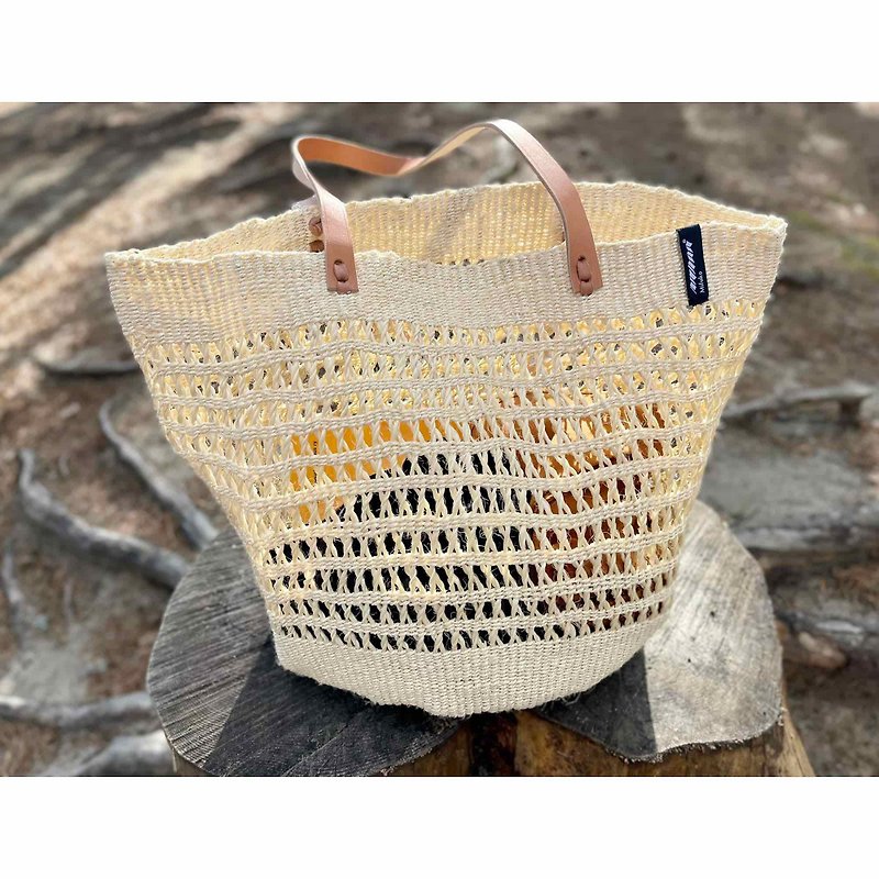 Long handle medium woven bag (hollow sisal primary color) - กระเป๋าแมสเซนเจอร์ - วัสดุอื่นๆ สีกากี