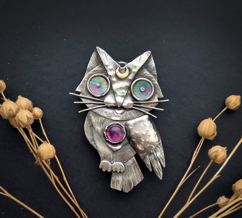 CatOwl brooch/ Birdcat jewelry/ Amethyst jewelry - 胸針 - 其他材質 紫色