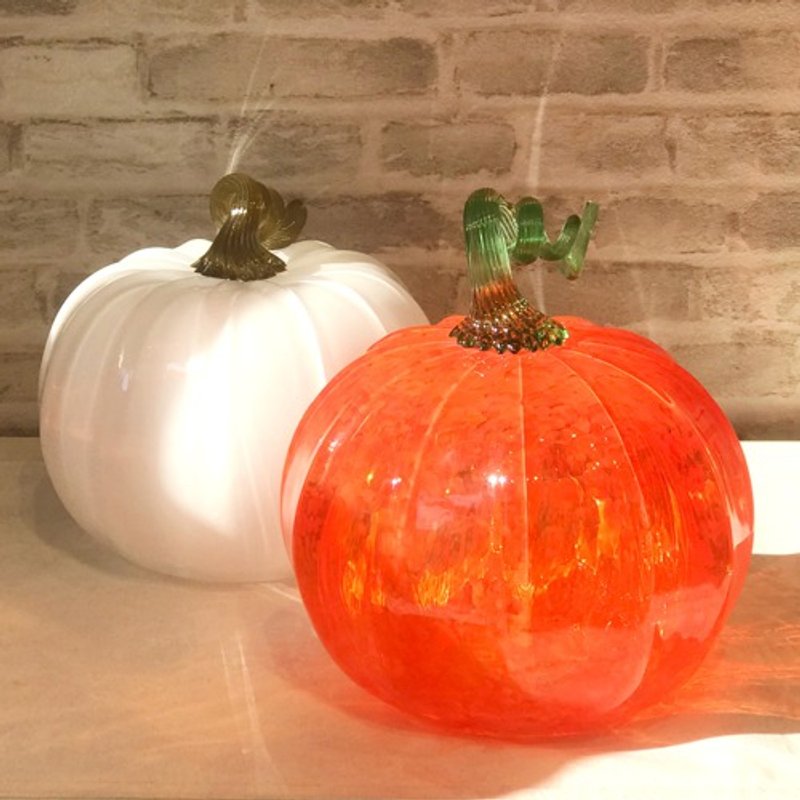 Orange pumpkin lamp, cute even when it's not Halloween - โคมไฟ - แก้ว สีส้ม