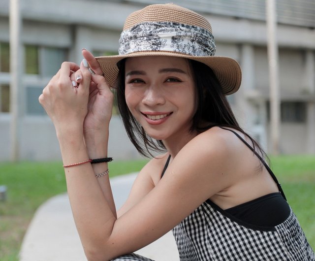 motto_kuma夏の装い麦わら帽子 ブラウン+冬の装いマフラー ワインレッド motto_kuma夏の装い麦わら帽子 ブラウン+冬の装いマフラー