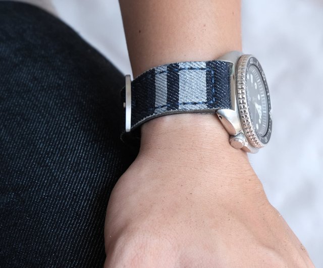 NIXON デニムストラップ アナログ時計 NIXON 腕時計 「NIXON/ニクソン」Light-Wave アナログ ソーラー