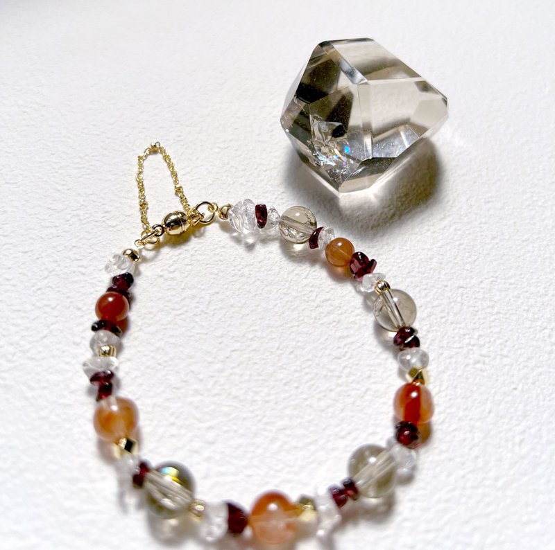 Red [Stone] No. 1 Design Bracelet - สร้อยข้อมือ - คริสตัล สีแดง