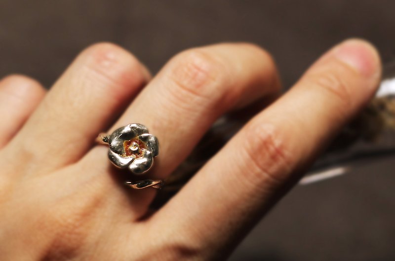 Small flower opening 925 silver ring - แหวนทั่วไป - เงินแท้ สีทอง