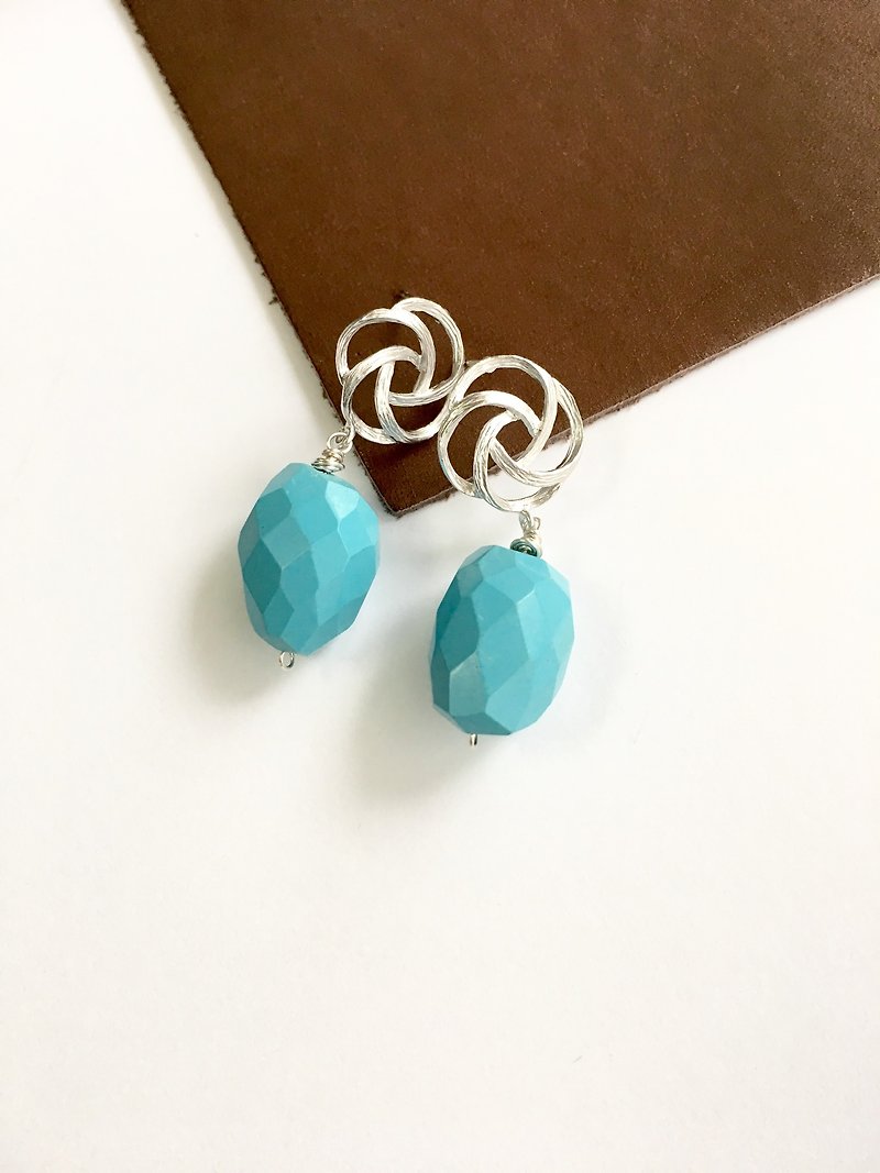 Magnesite turquoise and  Windmill earring - 耳環/耳夾 - 石頭 藍色
