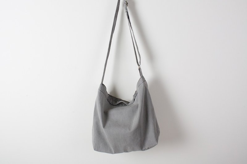 Denim2 way canvas tote bag - Gray - กระเป๋าแมสเซนเจอร์ - ผ้าฝ้าย/ผ้าลินิน สีเทา