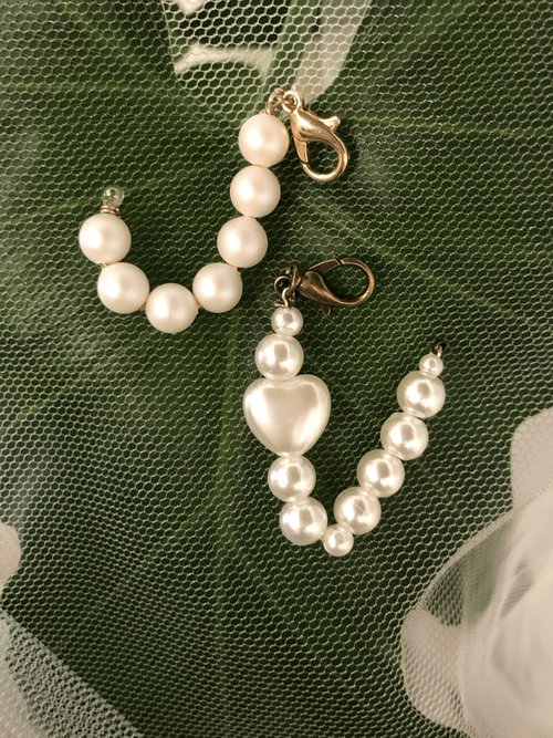 c'est chouette colour and design Swarovski 珍珠字母扣 I 小小點綴 I 願你珍珠般放亮 I 原創手作