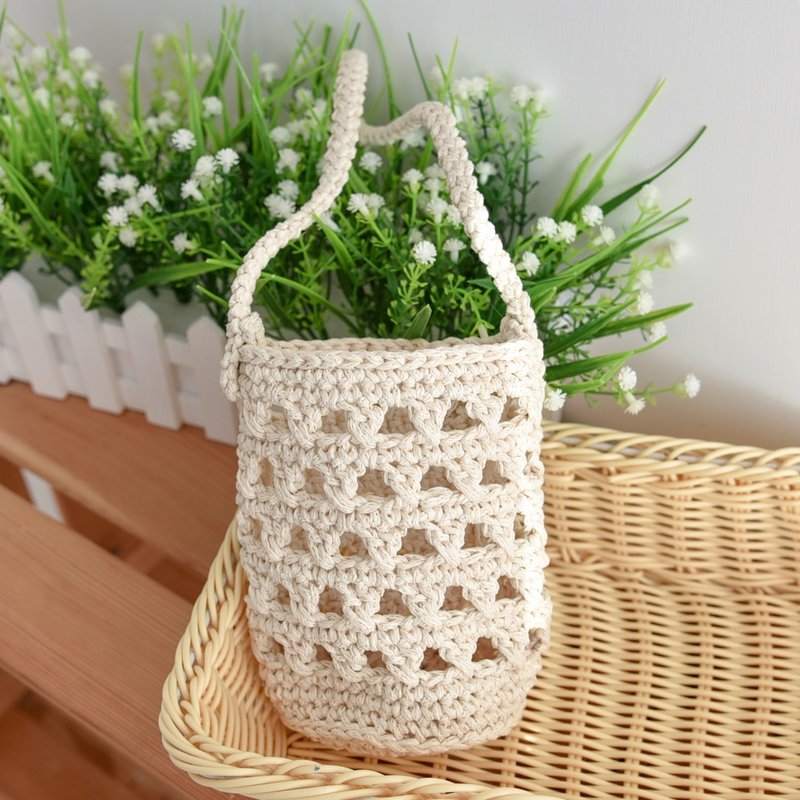 da.gou.gou Pure Handmade Paper Thread Braided Beverage Cup Sleeve - Fresh Beige - กระเป๋าถือ - กระดาษ ขาว