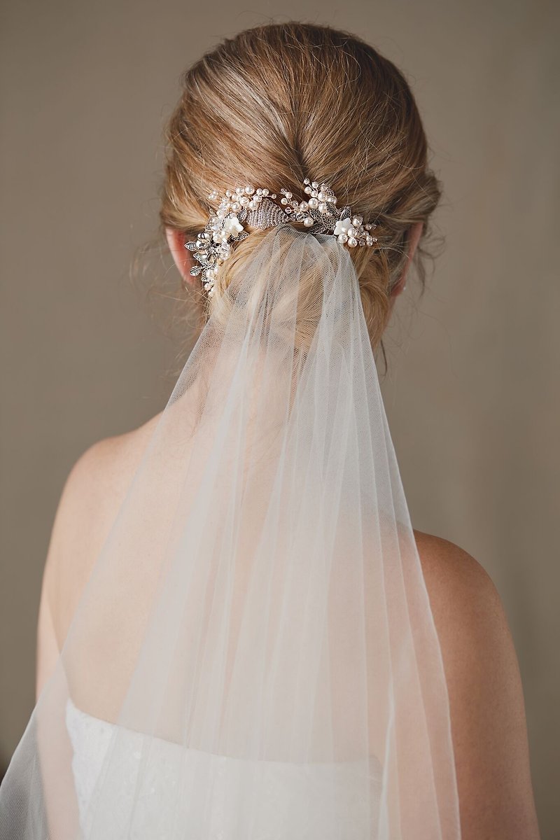 Sarah - 施華洛世奇水晶珍珠．新娘頭飾．銀色