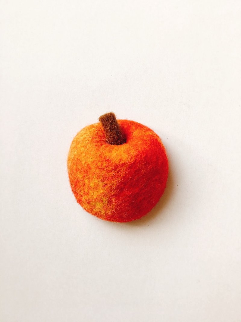 Ringo Apple Pin - Brooches - Wool Red