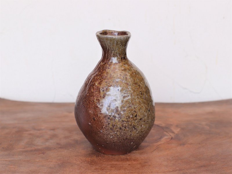 備前焼 徳利(手びねり)　t-133 - 酒杯/酒器 - 陶 咖啡色
