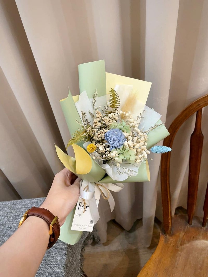 Dry bouquet [Fresh small bouquet] Birthday gift rose bouquet Birthday bouquet Graduation bouquet - ช่อดอกไม้แห้ง - พืช/ดอกไม้ 