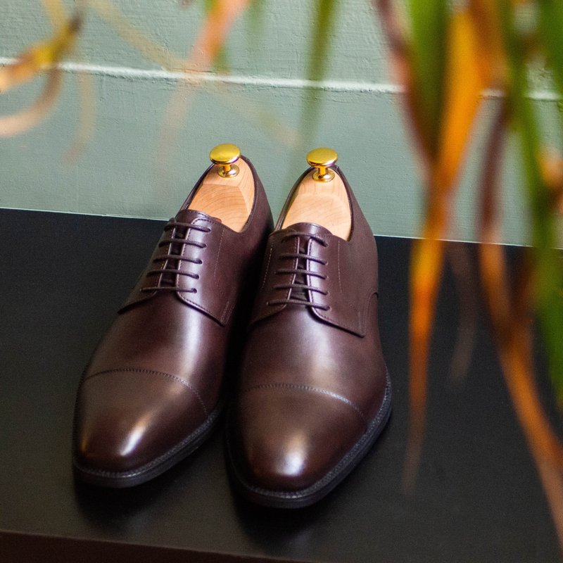 REGENT Simple Horizontal Derby Shoes - Coffee / Cap Toe Derby-Brown - รองเท้าหนังผู้ชาย - หนังแท้ สีนำ้ตาล