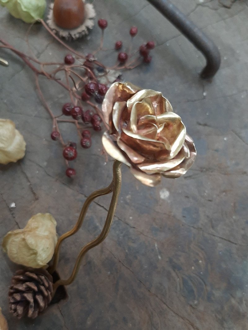 Rose/Brass Hairpin/Valentine's Day Gift - เครื่องประดับผม - ทองแดงทองเหลือง สีทอง