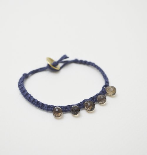 Ji Moi 編繩系列- 藍色1‧煙水晶‧手工黃銅扣‧麻繩編織手環