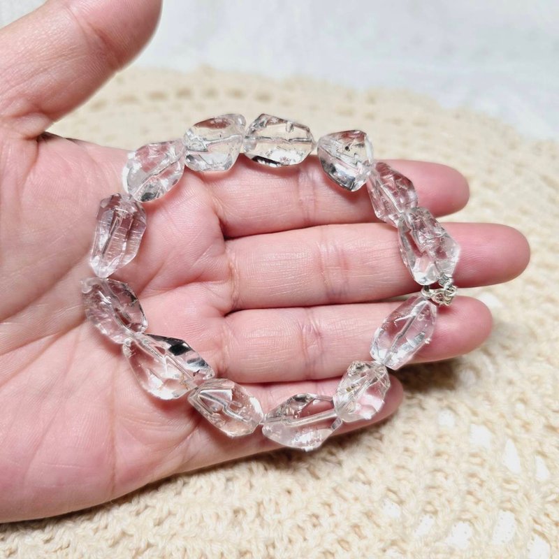 Irregular faceted natural sparkling diamond adjustable bracelet - สร้อยข้อมือ - คริสตัล 