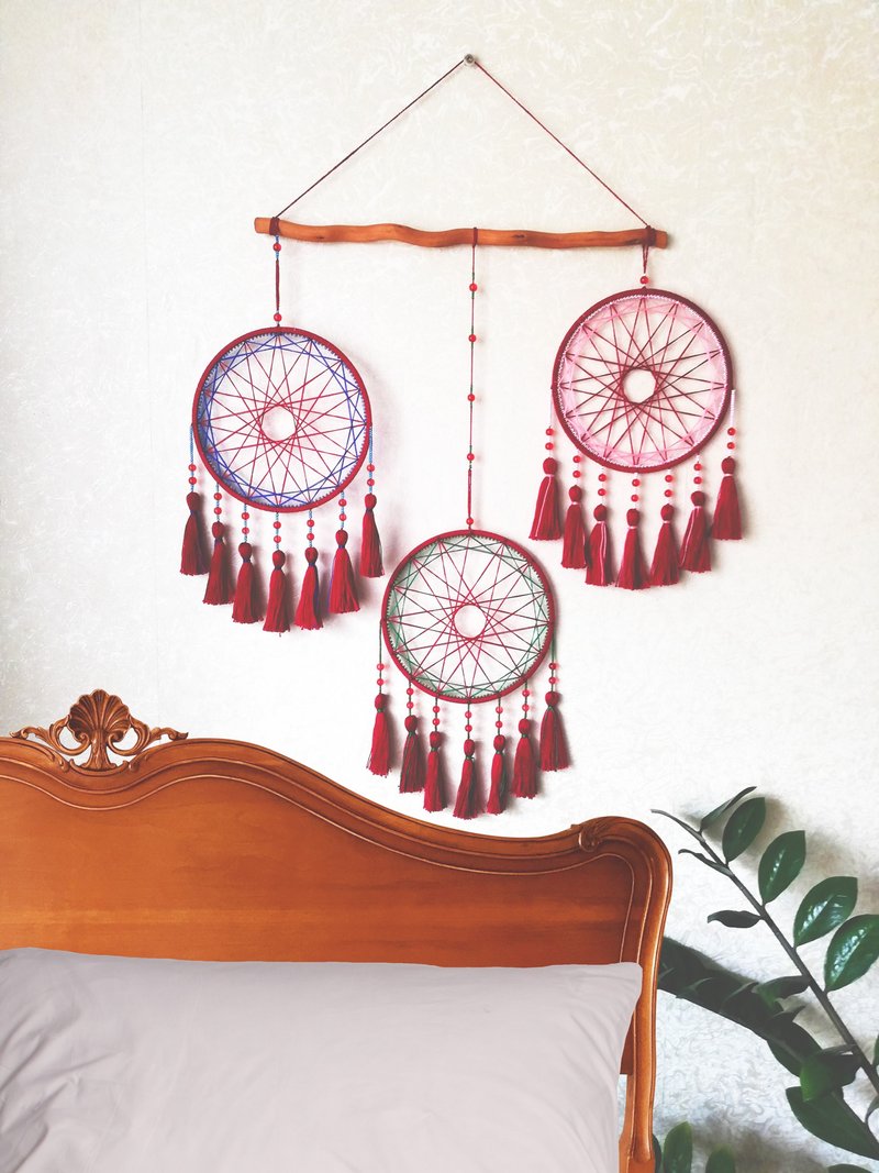 Macrame wall hanging, Large dream catcher, Burgundy dreamcatcher, Bedroom decor - ตกแต่งผนัง - ไม้ สีแดง