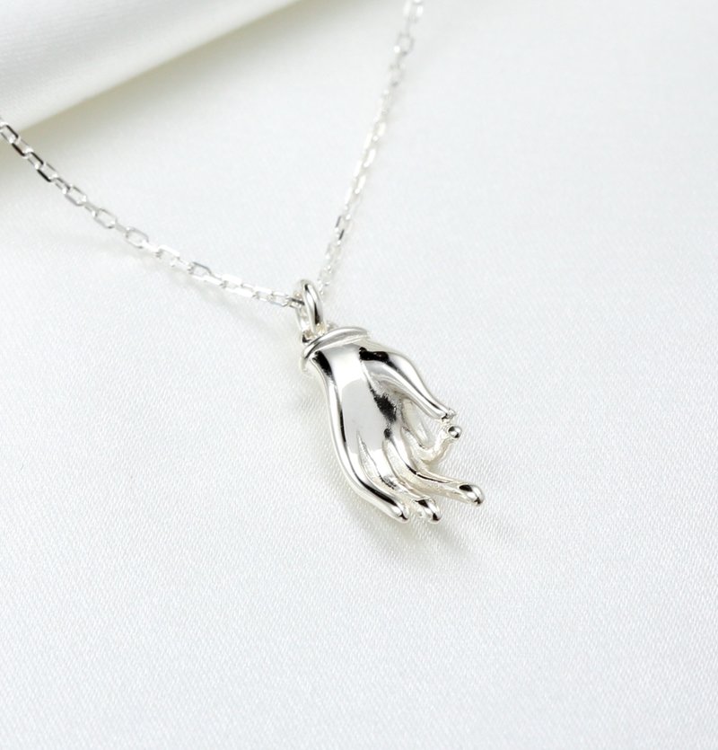 【Angel & Me】Buddha Guardian Hand s925 sterling silver necklace Birthday gift - สร้อยคอ - เงินแท้ สีเงิน