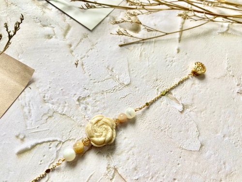 formica accessory 珊瑚玉玫瑰花手鍊 珊瑚玉飾品 天然石飾品 天然石手鍊 珊瑚玉手鍊
