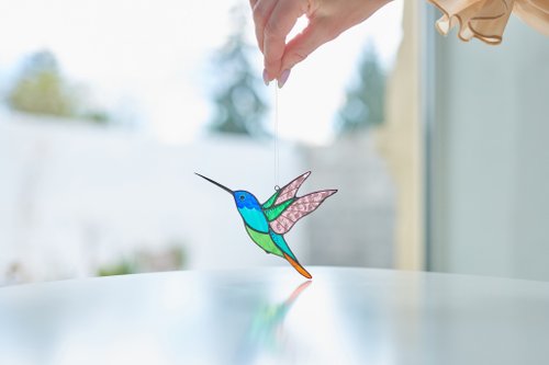 ヴィンテージ　ハチドリ　ハミングバード　アメリカ製　ステンドグラス　モビール　青 ステンドグラス サンキャッチャー 青い蝶 ～モルフォ～ | iichi 日々の