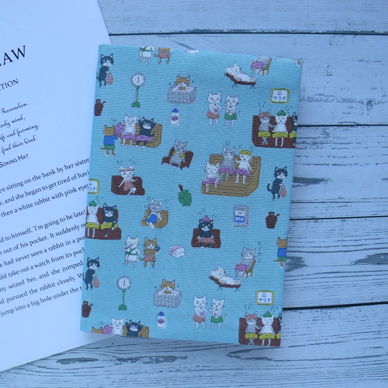 [Cat bathing in hot springs] Book jacket, book cover, cloth book jacket, adjustable book jacket, handmade book jacket - ปกหนังสือ - ผ้าฝ้าย/ผ้าลินิน 