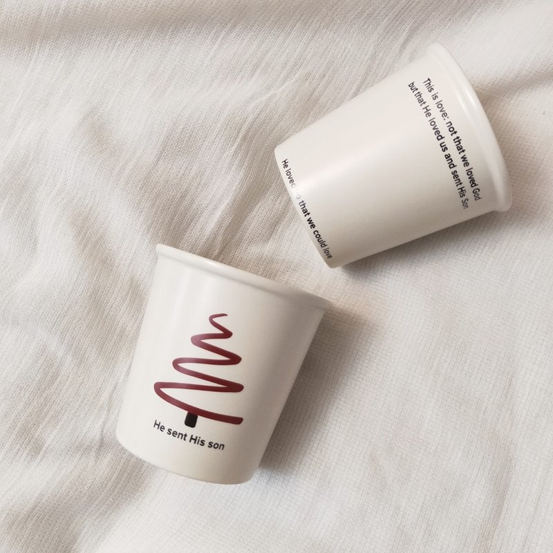 [Imitation paper cup ceramic cup] Gospel Christmas non-disposable matte coffee cup 300ml - Mugs - Pottery White