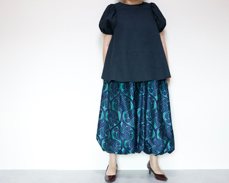 COVENT GARDEN Green -Woven Damask textile balloon Skirt Length 80cm - กระโปรง - ผ้าไหม สีเขียว