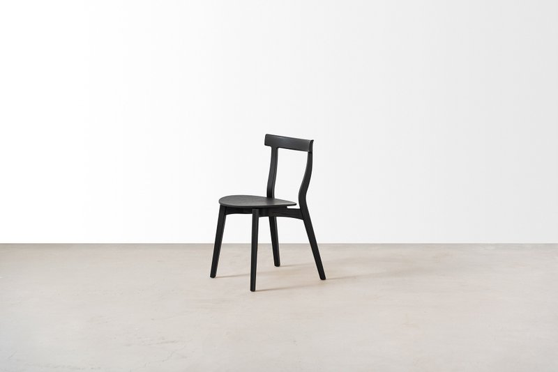 燕椅 Hirundo Chair / 霧黑梣木 - 椅子/沙發 - 木頭 黑色