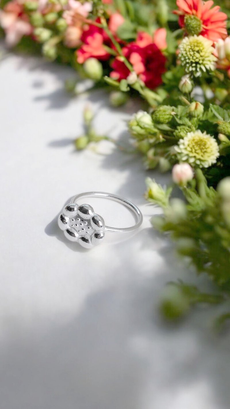 cloud flower ring - แหวนทั่วไป - เงินแท้ สีเงิน