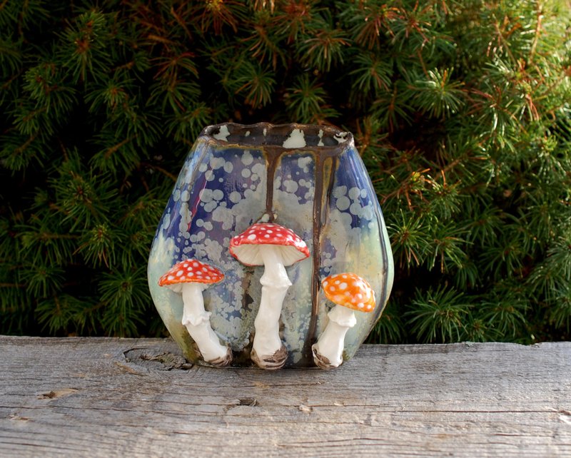 Mushrooms Small Handmade Ceramic Vase Fly agarics Amanita figurine Ceramic napk - 花瓶/花器 - 陶 多色