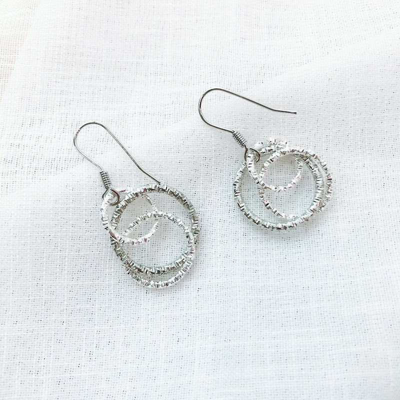 Small Hoop Circle Retro Silver Color Earrings  can change to clip on  - ต่างหู - โลหะ สีเงิน