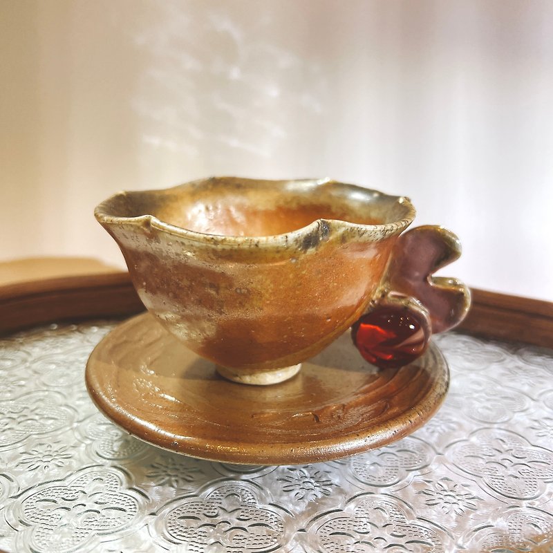 Purely hand-kneaded Shino wood-fired flower cup/wood-fired flower cup/handmade by Xiao Pingfan - Teapots & Teacups - Pottery 