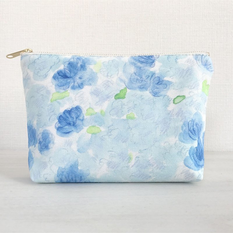 Joy Flower gusseted pouch Blue × light blue - กระเป๋าเครื่องสำอาง - ผ้าฝ้าย/ผ้าลินิน สีน้ำเงิน